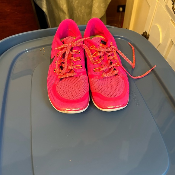 Pink Nike Running Shoes - Picture 3 of 4
